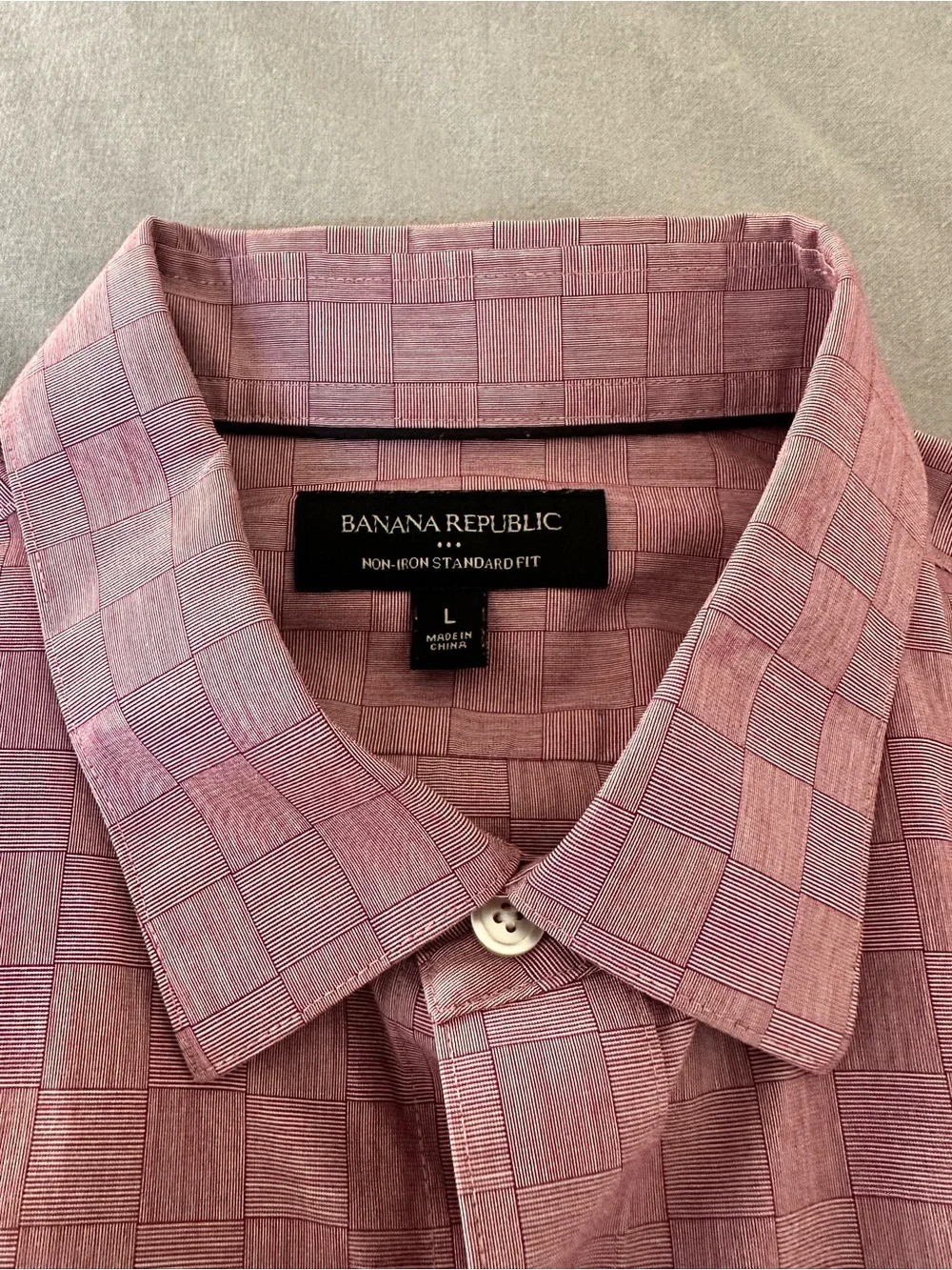Banana Republic Men's Patterned Dress Shirt